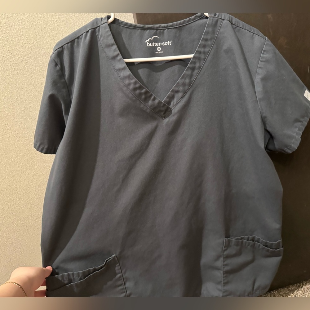 Uniform Advantage XL Pewter scrub top